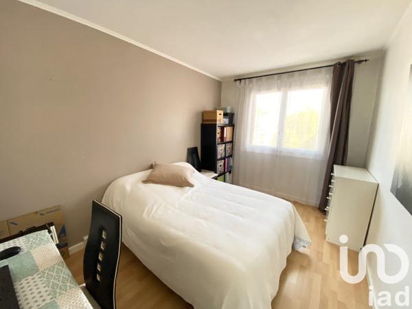 Appartement 3 pièces de 65 m² à Saint-Fargeau-Ponthierry (77310)