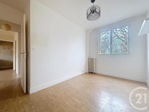 Appartement F3 à vendre  3 pièces - 56,81 m2 LA ROCHETTE - 77