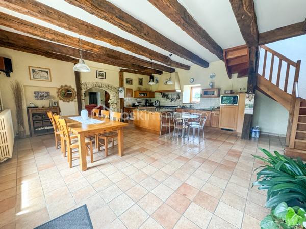 Maison longere de 330 m²