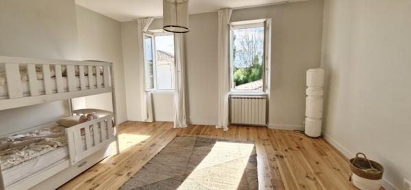 Maison 8 pièces - 241 m² Bien prestige