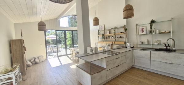 Maison 8 pièces - 241 m² Bien prestige