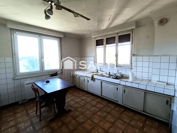 Maison Joncherey, bien située sur un beau terrain