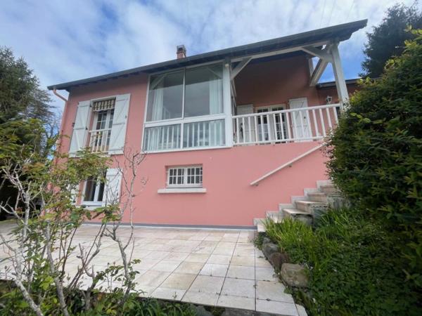 Maison - Proximite oloron-sainte-marie - Réf.:205389 PROXIMITE OLORON - CHARMANTE MAISON D'HABITATION TYPE T5 AVEC GRAND TERRAIN PAYSAGER ET SOUS-SOL -