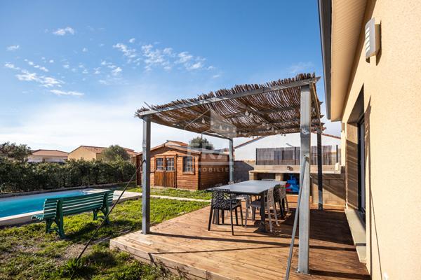 A vendre - Estagel- Villa de 2018- Plain pied - 4 chambres - Piscine