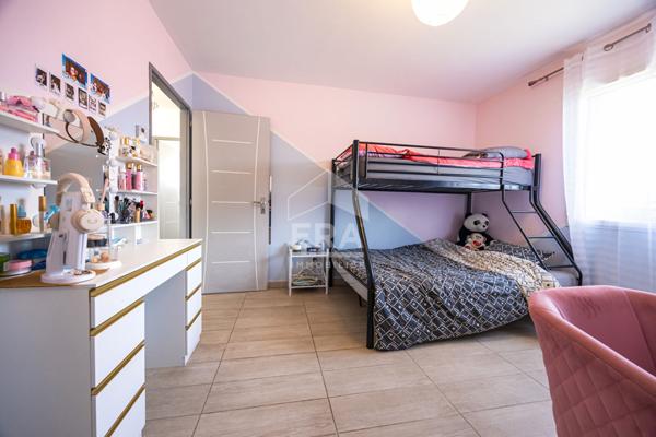 A vendre - Estagel- Villa de 2018- Plain pied - 4 chambres - Piscine