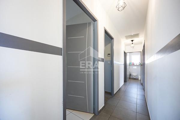 A vendre - Estagel- Villa de 2018- Plain pied - 4 chambres - Piscine