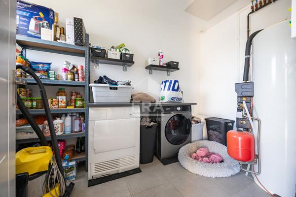 A vendre - Estagel- Villa de 2018- Plain pied - 4 chambres - Piscine