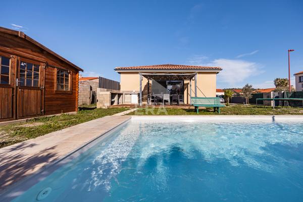 A vendre - Estagel- Villa de 2018- Plain pied - 4 chambres - Piscine