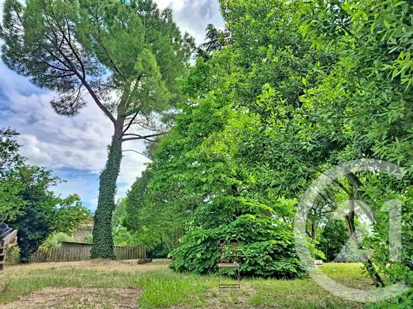 Maison à vendre  7 pièces - 158 m 2   ST JULIEN LES ROSIERS  - 30