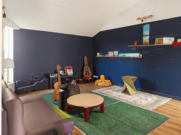 Maison  3 pièce(s) 75 m2