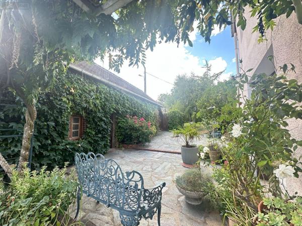 Maison à vendre à Le Mesnil-Esnard en Seine-Maritime (76240), ref : 014/944