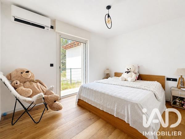 Maison à vendre 5 pièces 400 m² Roquebrune-sur-Argens