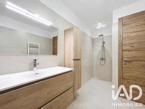 Maison à vendre 5 pièces 400 m² Roquebrune-sur-Argens