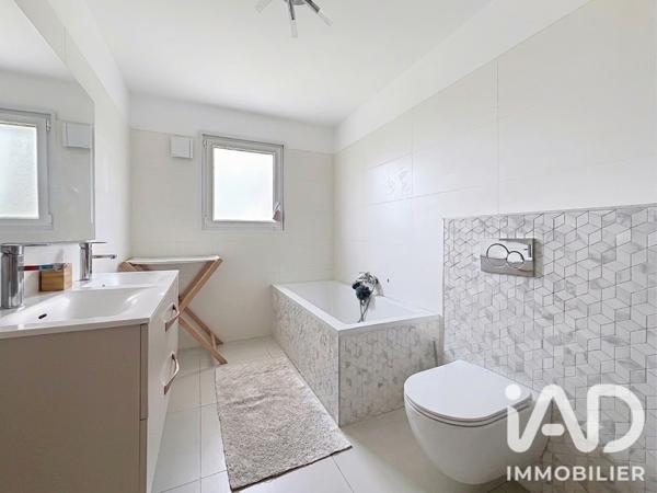 Maison à vendre 5 pièces 400 m² Roquebrune-sur-Argens