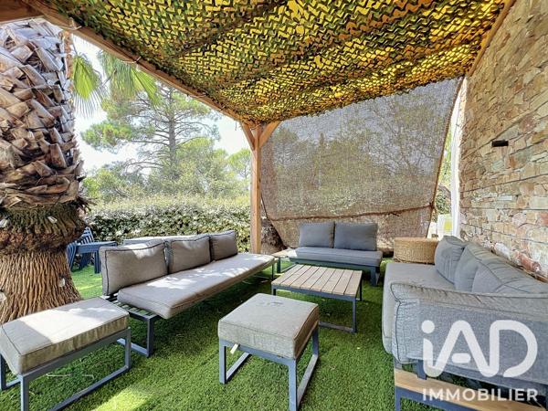 Maison à vendre 5 pièces 400 m² Roquebrune-sur-Argens