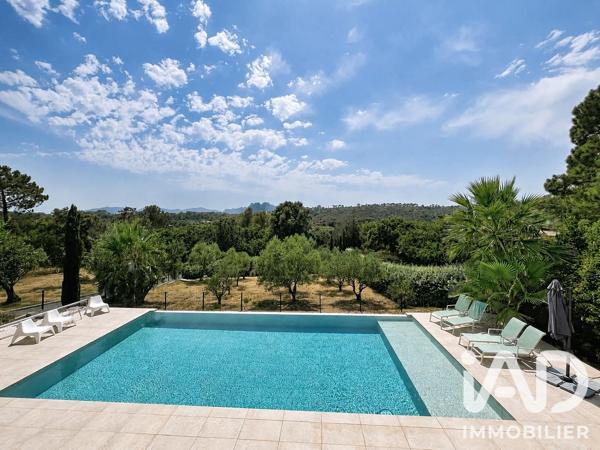 Maison à vendre 5 pièces 400 m² Roquebrune-sur-Argens