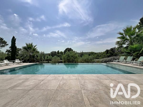 Maison à vendre 5 pièces 400 m² Roquebrune-sur-Argens