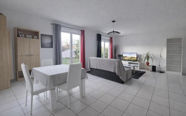 Maison à vendre    4 pièces •  Saint-Jean