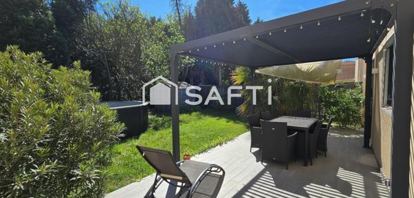 Maison 2 chambres, 1 bureau, Dressing, cave, garage et jardin
