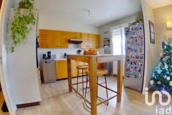 Pavillon 5 pièces de 97 m² à Bonchamp-lès-Laval (53960)