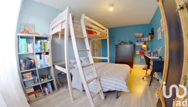 Pavillon 5 pièces de 97 m² à Bonchamp-lès-Laval (53960)