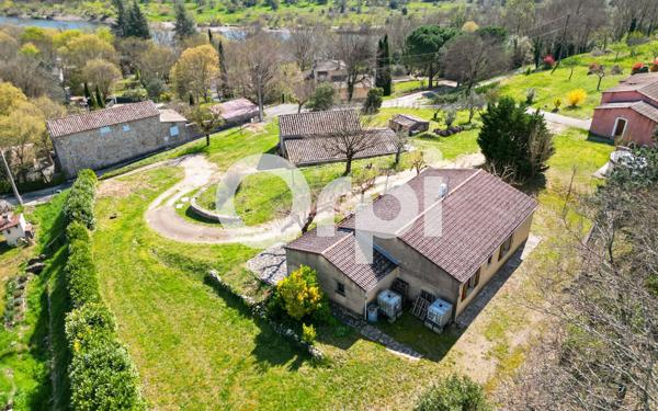 Maison à vendre    4 pièces •  Ruoms