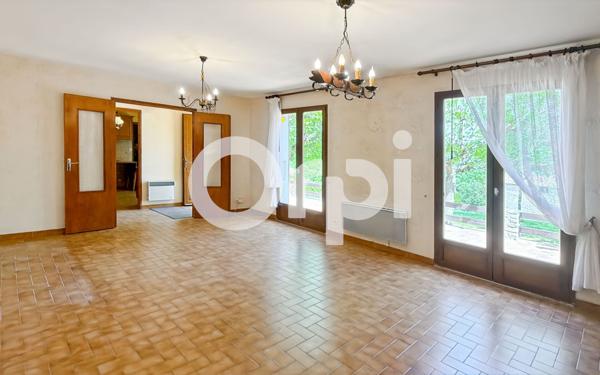 Maison à vendre    4 pièces •  Ruoms