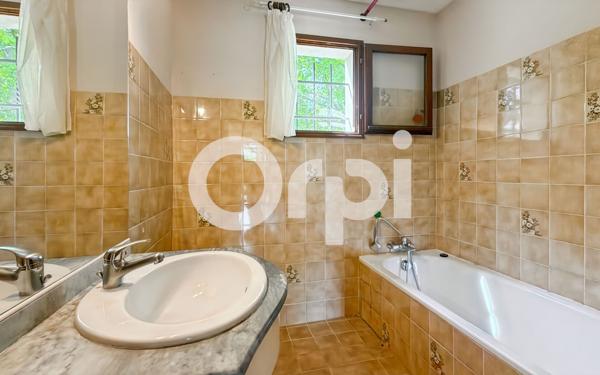 Maison à vendre    4 pièces •  Ruoms