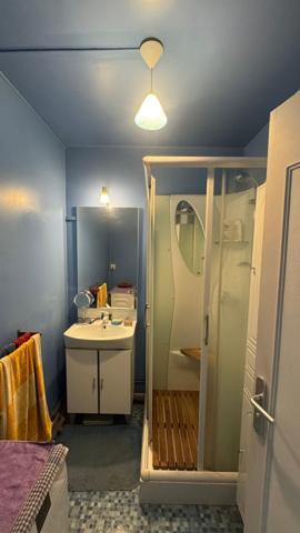 T2 avec balcon, proche des commerces