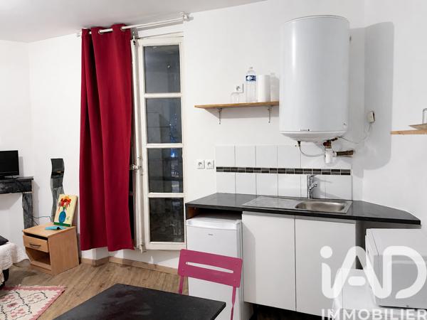 Immeuble à vendre 244 m² Arles