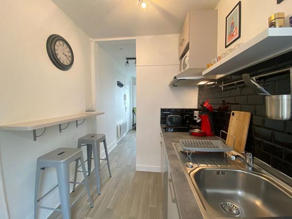 SECTEUR NEY/ST SERGE - T1 MEUBLE - DISPONIBLE LE 11/05