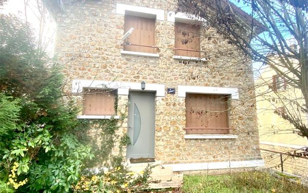 Maison à vendre    5 pièces •  Les Mureaux