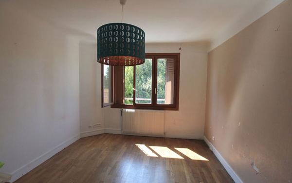 Maison à vendre    5 pièces •  Les Mureaux