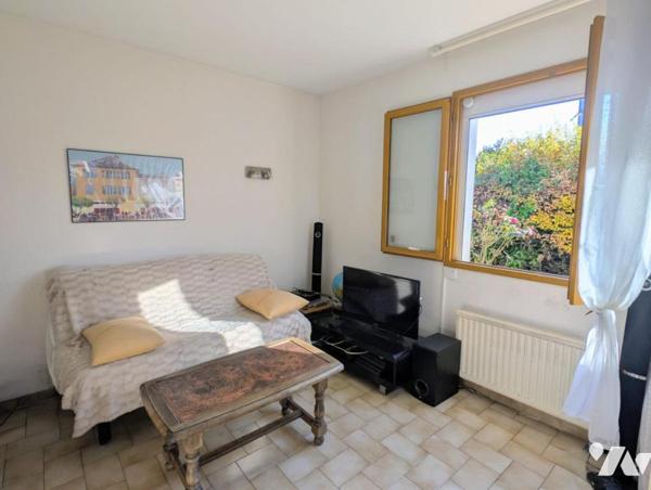 MAISON INDIVIDUELLE AVEC GARAGE CAVE  ET JARDIN SECTEUR BISSY