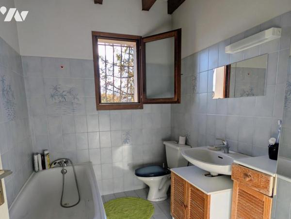 MAISON INDIVIDUELLE AVEC GARAGE CAVE  ET JARDIN SECTEUR BISSY