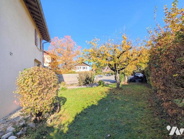 MAISON INDIVIDUELLE AVEC GARAGE CAVE  ET JARDIN SECTEUR BISSY
