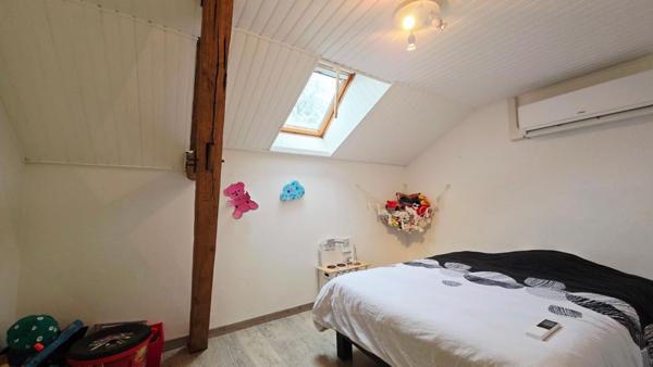 VASSELAY MAISON 172M² 6 PIECES 4 CHAMBRES PISCINE JARDIN