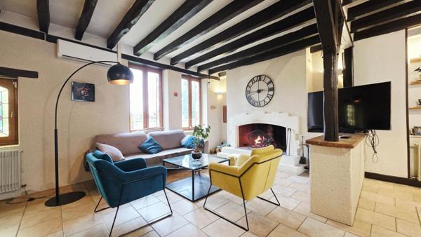 VASSELAY MAISON 172M² 6 PIECES 4 CHAMBRES PISCINE JARDIN