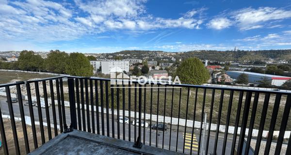 Location Appartement 2 pièces 47.06 m² - Sotteville-lès-rouen 76300