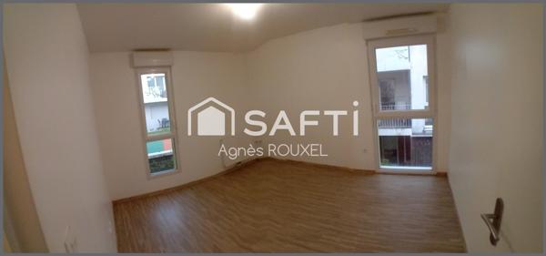 Orvault bourg - Parking - proche commodités et transports et écoles