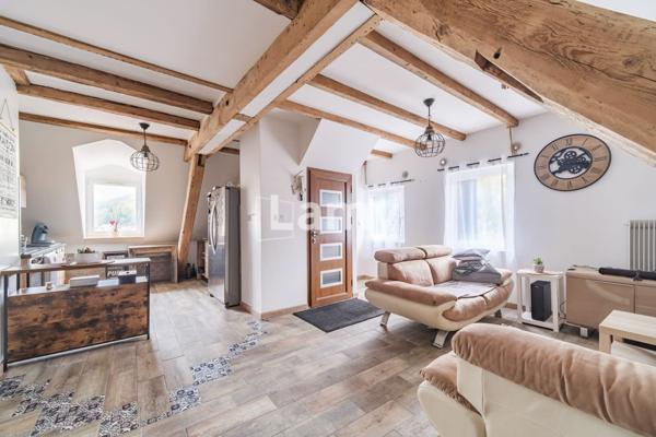 T4 rénové avec annexes