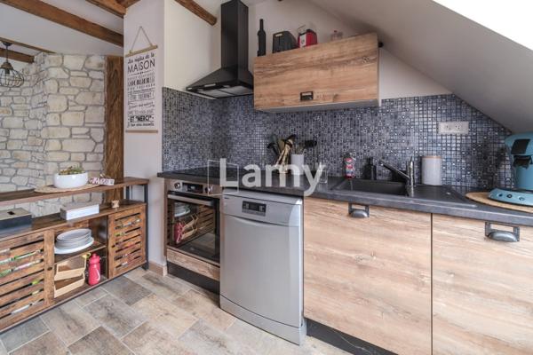 T4 rénové avec annexes