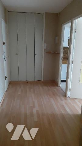 Quartier métro Henri Fréville : Au premier étage avec ascenseur, appartement T3  de 69.57 m² : ...