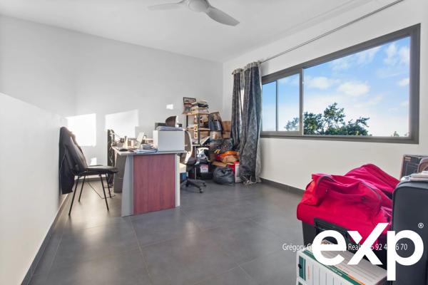 Maison récente 4 pièces avec studio indépendant et superbes prestations – Mont Vert Les Hauts, Saint-Pierre