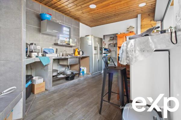 Maison récente 4 pièces avec studio indépendant et superbes prestations – Mont Vert Les Hauts, Saint-Pierre