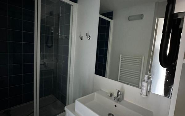 Appartement à vendre    2 pièces • 27,90 m2 Berrias-et-Casteljau