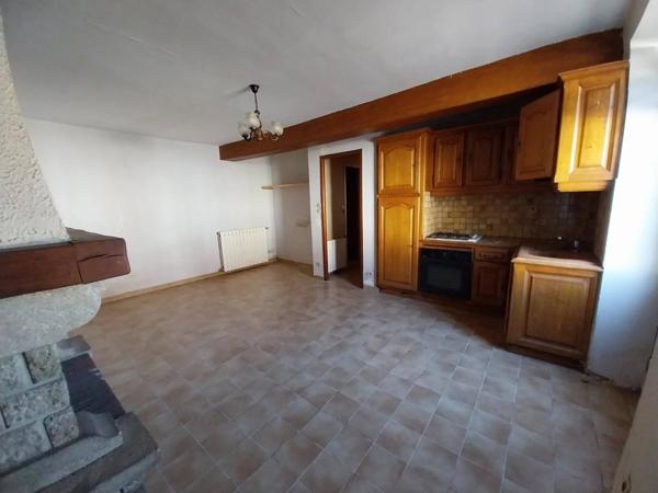 Maison 2 chambres avec jardin et garage – idéale premier achat ou investissement