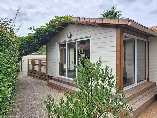 Coup de cœur assuré – Superbe chalet bois T4 récent et parfaitement entretenu à AZUR ! VISITE VIRTUELLE DISPONIBLE SUR DEMANDE