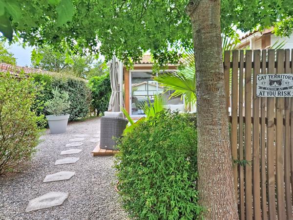Coup de cœur assuré – Superbe chalet bois T4 récent et parfaitement entretenu à AZUR ! VISITE VIRTUELLE DISPONIBLE SUR DEMANDE
