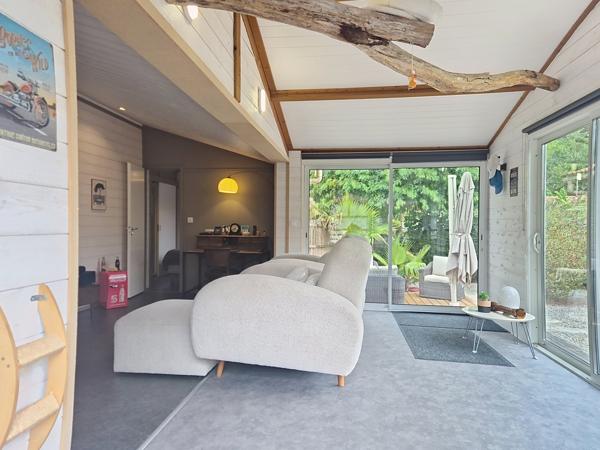 Coup de cœur assuré – Superbe chalet bois T4 récent et parfaitement entretenu à AZUR ! VISITE VIRTUELLE DISPONIBLE SUR DEMANDE